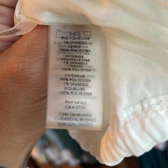 Calvin Klein top. - Picture 6 of 9